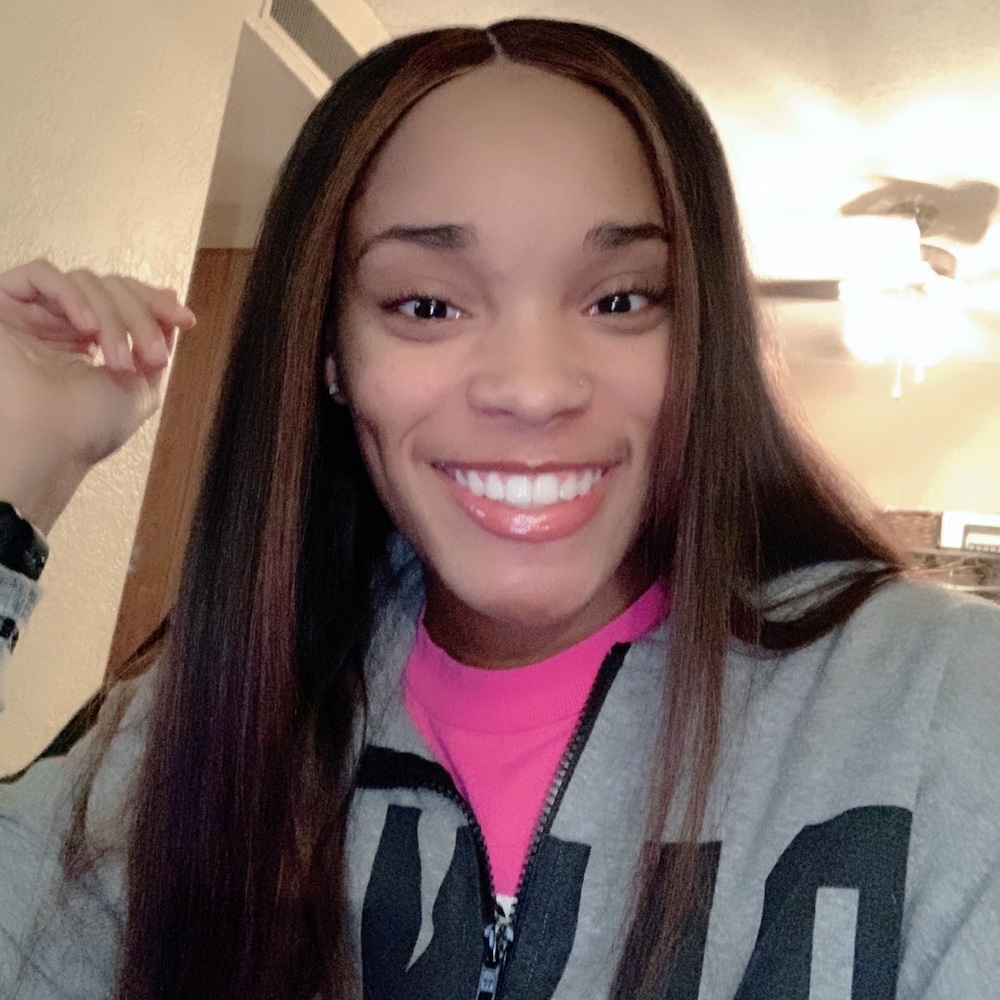Meet your Posher, Aireona